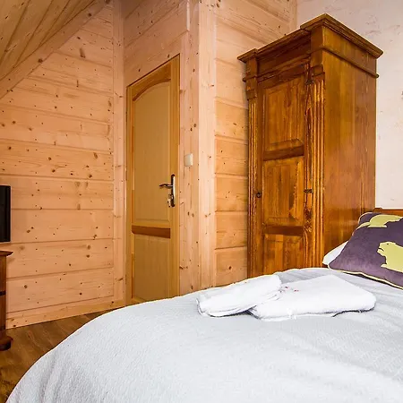 Udanypobyt Domy Highlander House فيلة