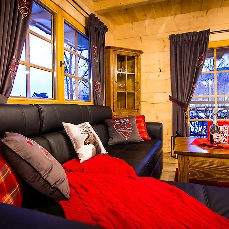 فيلة Udanypobyt Domy Highlander House زاكوباني