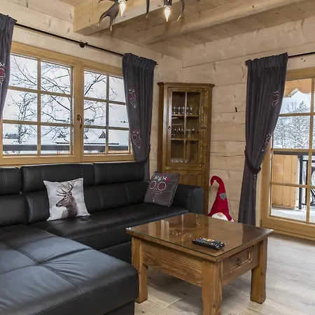 Udanypobyt Domy Highlander House فيلة